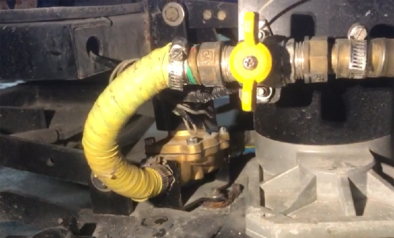 駕駛式洗地機更換電磁閥